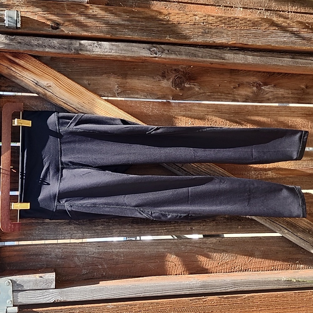 New Aurgelmir Black Athletic Leggings, NWT, Sz. Medium